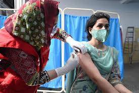 کورونا کے مثبت کیسز کی شرح چار فیصد سے تجاوز کر گئی