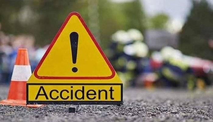 بہاولپور: ٹریلر اور رکشہ میں تصادم، چار طلبا جاں بحق 10 زخمی