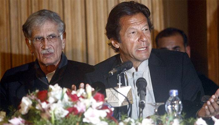Imran khan, Pervaiz Khattak, 