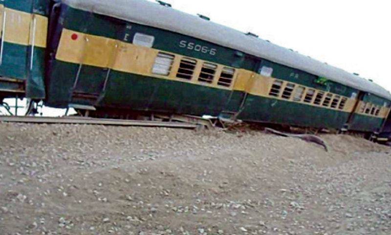 کوئٹہ:   ریلوے ٹریک پر بارودی مواد کا دھماکہ 