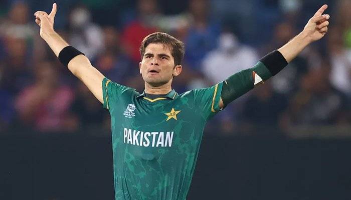 شاہین شاہ آفریدی نے کرکٹر آف دی ایئر کا ایوارڈ جیت لیا