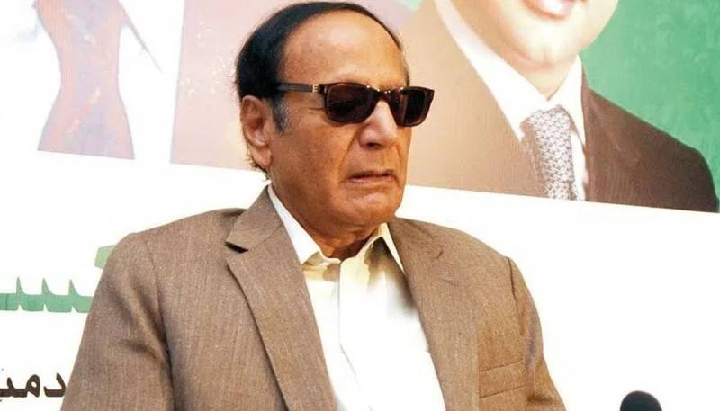 نواز شریف کی واپسی سے باہر نکل کر عوامی مسائل حل کریں: چودھری شجاعت کا حکومت کو مشورہ