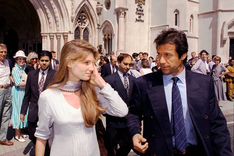 وزیراعظم اور جمائمہ کی وٹس ایپ چیٹ کا سکرین شاٹ وائرل 