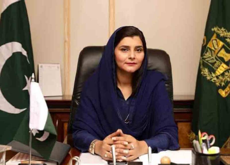 پی ٹی آئی کی رکن اسمبلی جویریہ ظفر پر شوہر نے فائرنگ کر دی