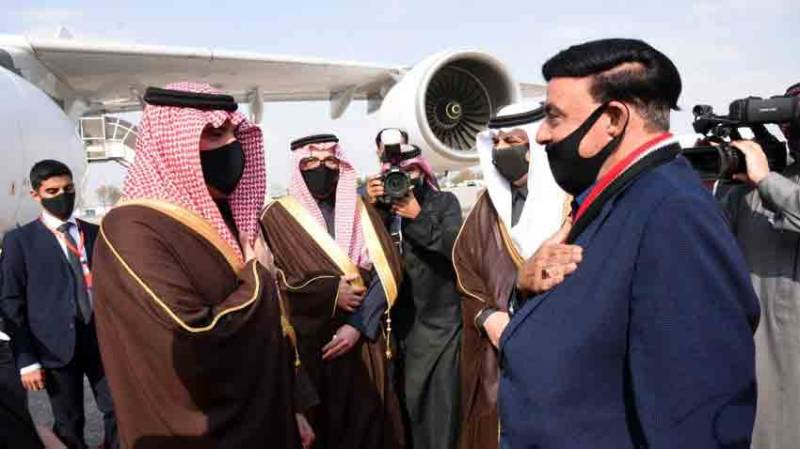  سعودی وزیر داخلہ ایک روزہ دورے پر پاکستان پہنچ گئے