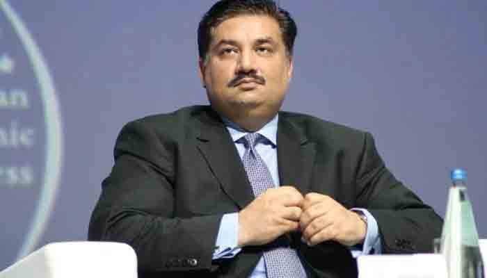 اسپیکر قومی اسمبلی اور وزیراعلی کے بعد وزیراعظم کیخلاف تحریک عدم اعتماد آ سکتی ہے، خرم دستگیر