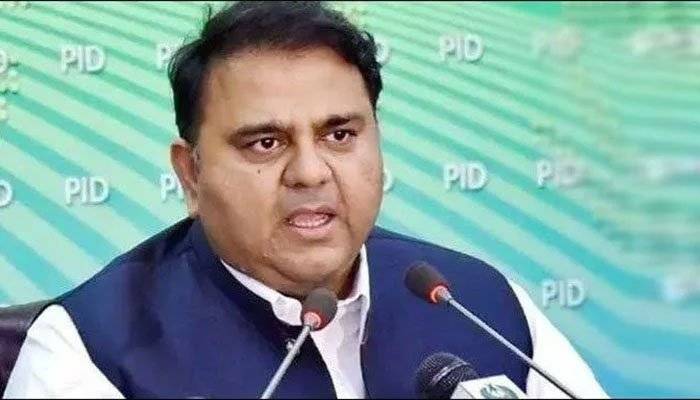 شہباز شریف ، چودھری برادران ملاقات سے کچھ نہیں نکلے گا: فواد 