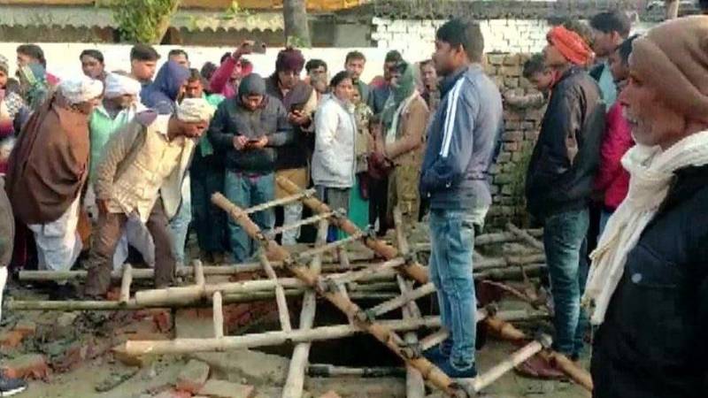 بھارت: خواتین اوربچوں سمیت 13 افراد کنویں میں گرنے سے ہلاک 