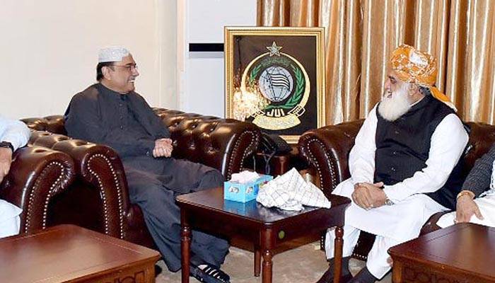 آصف زرداری آج مولانا فضل الرحمان سے ملاقات کریں گے