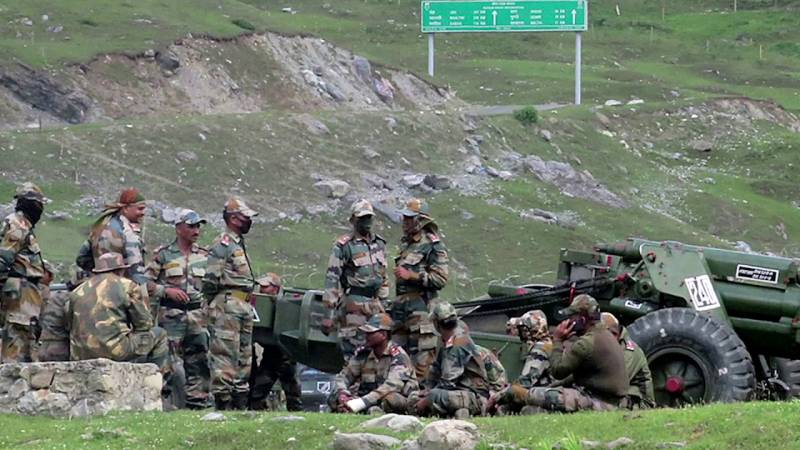 بھارتی فوجی کی ساتھیوں پر فائرنگ، 5 ہلاک 12 زخمی