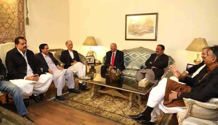 وزیراعظم کیخلاف تحریک عدم اعتماد ، ق لیگ کس کا ساتھ دے گی ؟ واضح ہوگیا