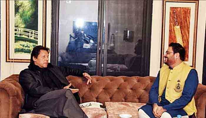 وزیر اعظم کا دورہ کراچی، ملاقات نہ ہونے پر عامر لیاقت ناراض