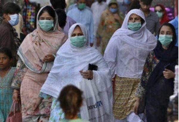 پاکستان میں کورونا کا زور ٹوٹ گیا، اموات اور نئے کیسز میں بڑی کمی