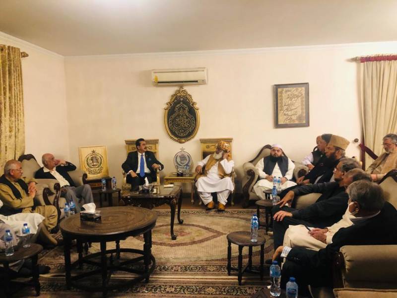او آئی سی اجلاس، پی ڈی ایم نے لانگ مارچ کی تاریخ تبدیل کردی