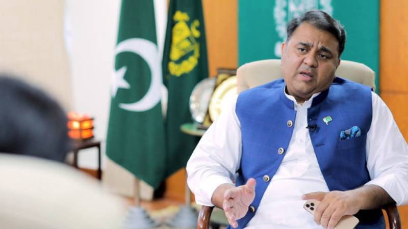 پی ٹی آئی کے سات منحرف اراکین واپس آگئے: فواد چوہدری کا دعویٰ