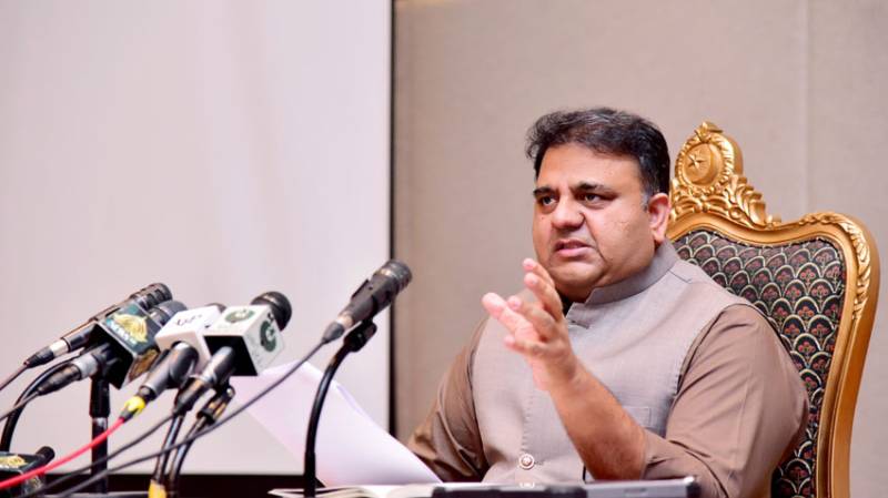 سپریم کورٹ کے فیصلہ کے بعد فواد چوہدری کا پہلا ردعمل سامنے آگیا 