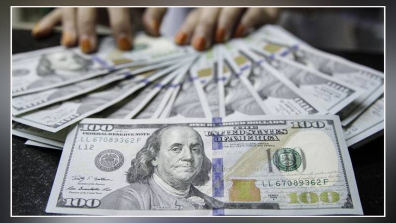سپریم کورٹ کے فیصلے کے بعد انٹربینک میں ڈالر کی قدر میں کمی
