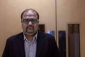 اسٹاپ لسٹ سے نام نکلنے کے بعد شہزاد اکبر دبئی چلے گئے