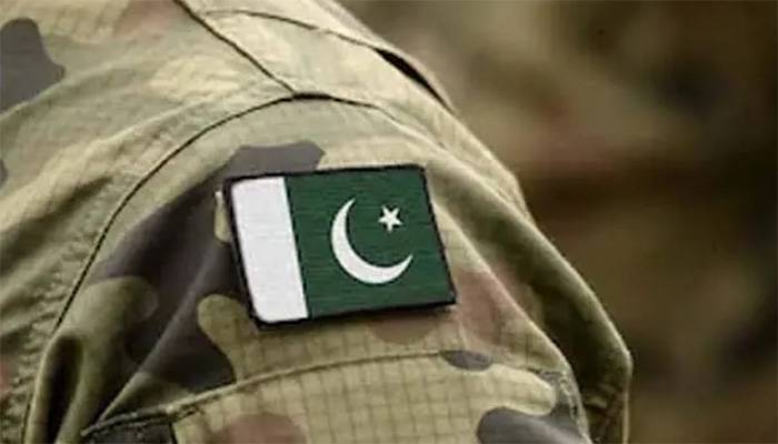 کراچی دھماکہ کے بعد دہشتگردوں کا پاک فوج پر حملہ 