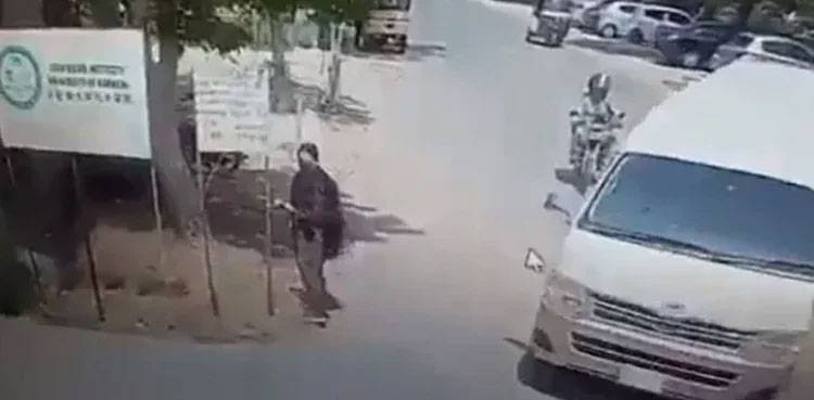 کراچی میں خود کش حملہ کرنے والی شاری بلوچ ذہنی مریضہ تھی: شوہر کا دعویٰ