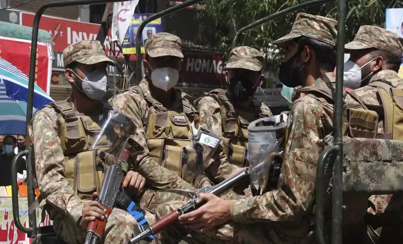 پی ٹی آئی کا لانگ مارچ، حکومت کا اسلام آباد میں فوج طلب کرنے پر غور