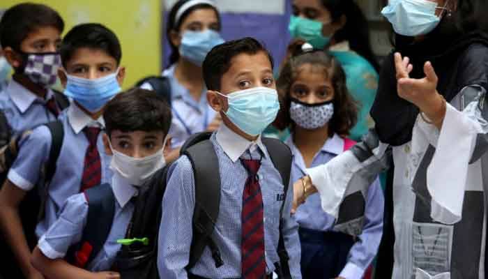 لانگ مارچ کے باعث 25 مئی کو سرکاری و نجی تعلیمی اداروں میں چھٹی کا اعلان 