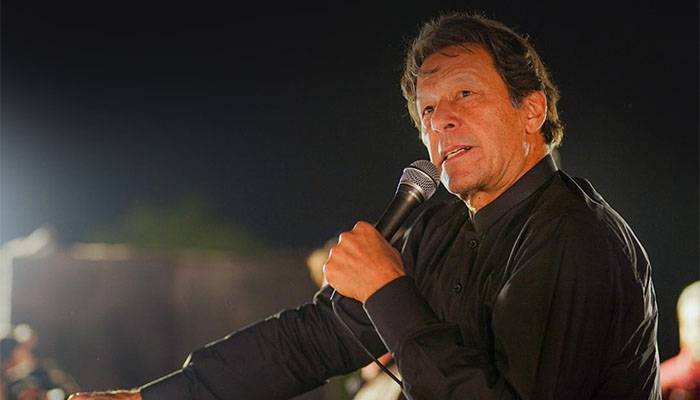 کنٹینر سے ہی عمران خان نے عوام کو پہلی بڑی خوشخبری سنا دی 