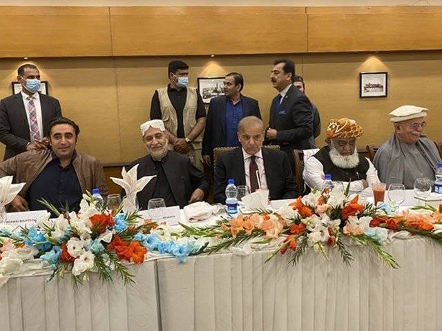 حکومت نے عمران خان کا بڑا مطالبہ مان لیا، الیکشن کی تاریخ دے دی 