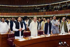 پی ٹی آئی کا اسمبلی میں واپس نہ جانے کا فیصلہ