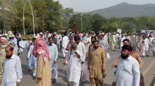 بجٹ میں اپنے مطالبات کی منظوری کیلئے سرکاری ملازمین کا احتجاج