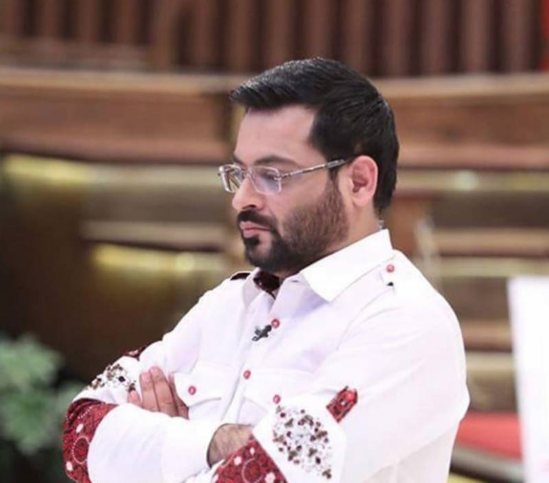 عامر لیاقت کی طبعی موت یا قتل؟ پولیس نے تفتیش مکمل ہونے تک بڑا فیصلہ کر لیا