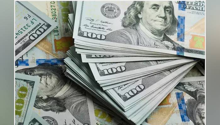امریکہ میں شرح سود میں اضافے نے دنیا بھر کی کرنسی مارکیٹس کو ہِلا کر رکھ دیا