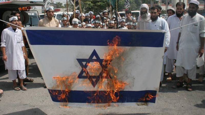 پاکستان اسرائیل سے تعلقات پر نظرثانی کرے : اہم حکومتی سینیٹر کا مطالبہ 