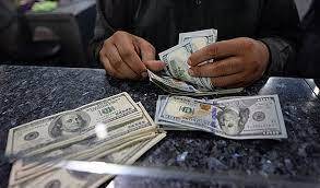 ڈالر کی قیمت میں بڑی کمی، سٹاک مارکیٹ میں بھی مثبت رجحان