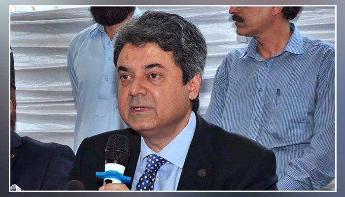 ججز کو پلاٹ دینے کیخلاف فواد چوہدری کے الزامات پر فروغ نسیم کا ردعمل