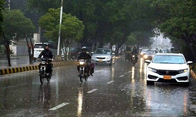 کراچی میں آج رات آندھی و بارش کا امکان