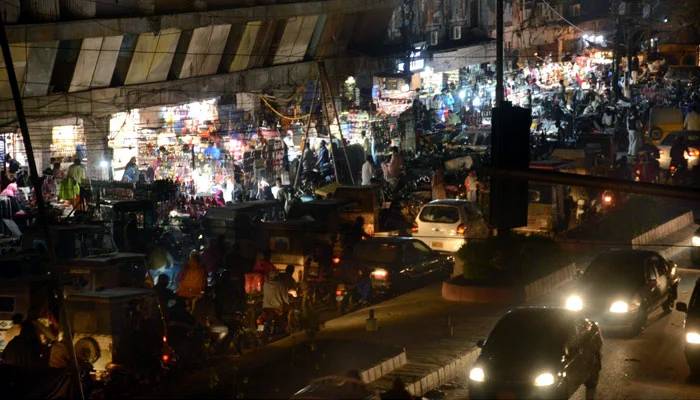 اسلام آباد میں دکانوں کی بندش سے متعلق احکامات 10 جولائی تک معطل