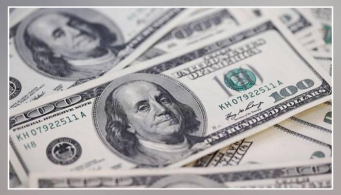 عالمی کرنسی مارکیٹ میں ڈالر کی اجارہ داری برقرار، پاکستان میں ڈالر کمزور ہو گیا