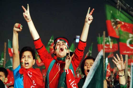 پنجاب میں بلا چل گیا، پی ٹی آئی کی 15 نشستیں ، 4 پر ن لیگ کامیاب، ایک آزاد امیدوار جیت گیا