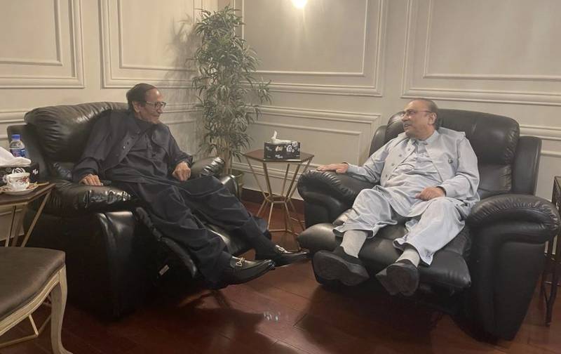 چودھری شجاعت کا ڈپٹی سپیکر کو اہم خط ، آصف زرداری بھی دوبارہ ملنے پہنچ گئے 