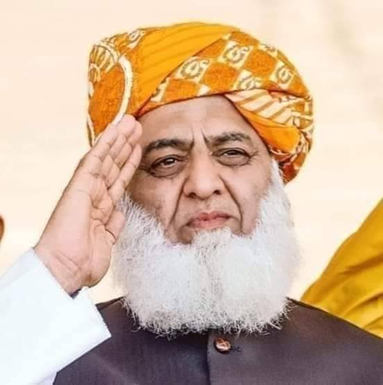 ادارے خاموش بیٹھ جائیں، عمران خان کی کوئی اوقات نہیں اسے ٹھیک کرلیں گے: فضل الرحمن 
