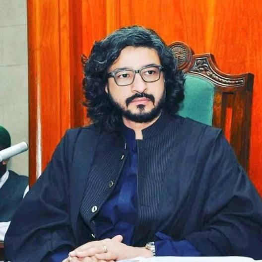 ڈپٹی سپیکر کے خلاف عدم اعتماد پر ووٹنگ اور نئے سپیکر کا انتخاب آج ہوگا 