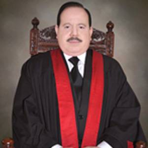 اکثریت نے چیف جسٹس کے نامزد 5 ججز کی تعیناتی کو مسترد کیا ،اعلامیہ درست نہیں: جسٹس سردار طارق کا خط