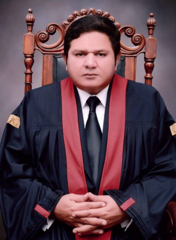 لاہور ہائیکورٹ کے جسٹس شاہد عباسی انتقال کرگئے 