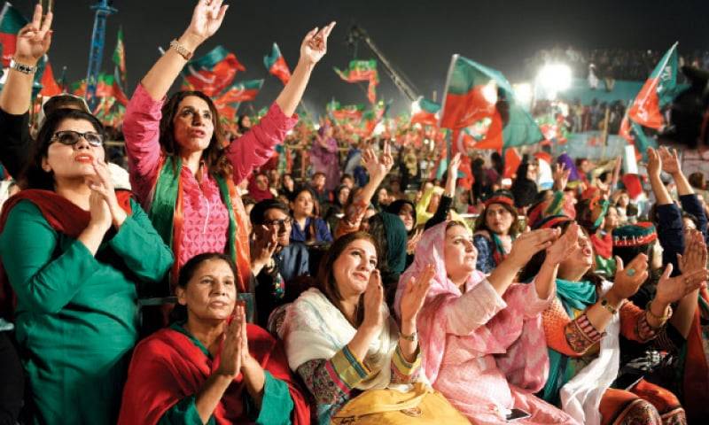 رانا ثنا کا خوف یا کچھ اور ؟ پی ٹی آئی کا اسلام آباد کے بجائے لاہور میں جلسے کا فیصلہ 