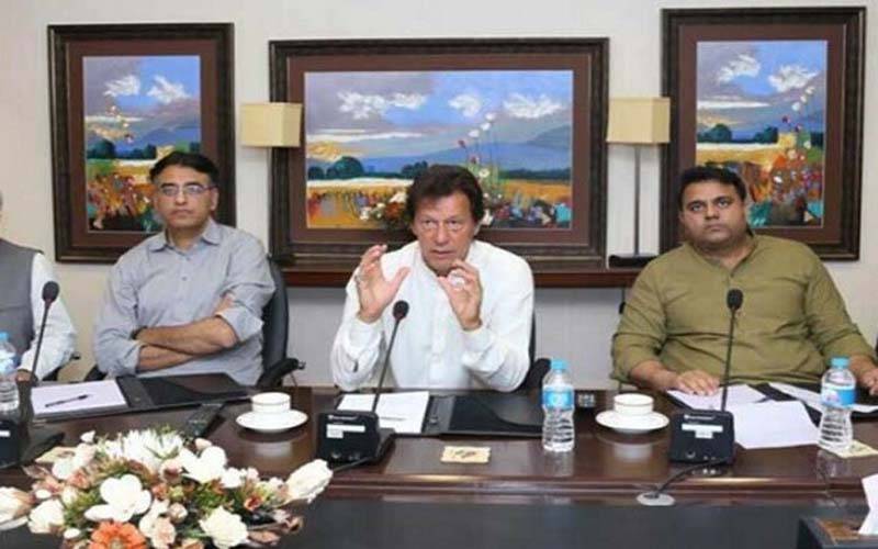شہباز گل کی گرفتاری کے بعد کیا حکمت عملی ہوگی؟ عمران خان کی زیر صدارت اجلاس میں اہم فیصلے 