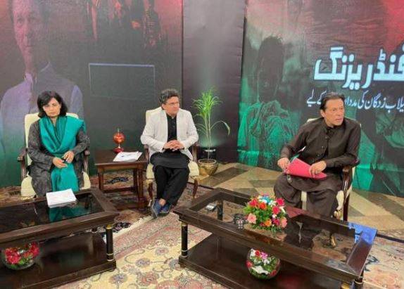 کوئی حکومت اکیلی سیلاب متاثرین کی مدد نہیں کرسکتی، پوری قوم کو ساتھ دینا ہوگا: عمران خان 