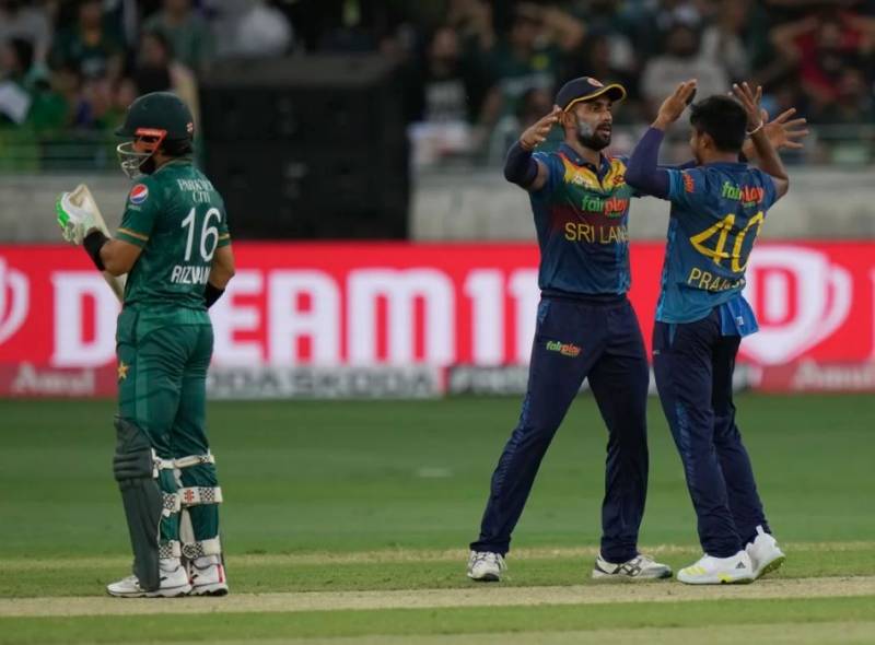 ایشیا کپ: پاکستانی بلے باز ناکام ، پوری ٹیم 121 پر ڈھیر