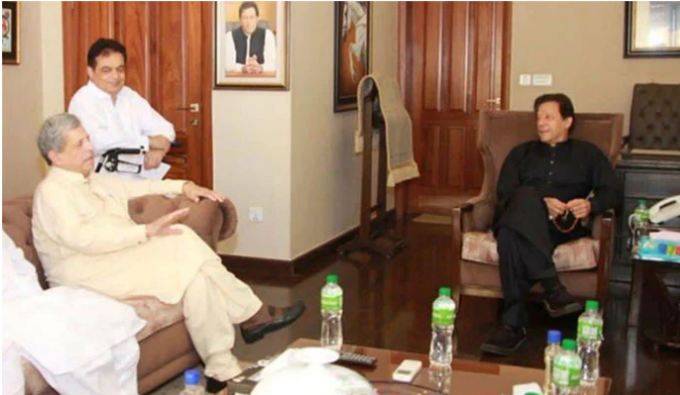 خاتون جج کی توہین پر عدالت سے کوئی معافی نہیں مانگی: وکیل عمران خان 