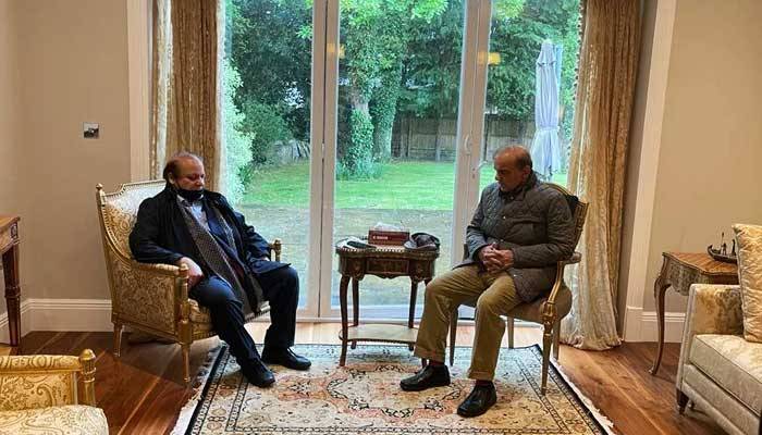 پی ٹی آئی کے لانگ مارچ سے قبل  وزیراعظم شہباز شریف کی نواز شریف کی اہم ملاقات جاری 